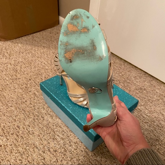 Betsey Johnson SB-Tee silver heels - Picture 3 of 4